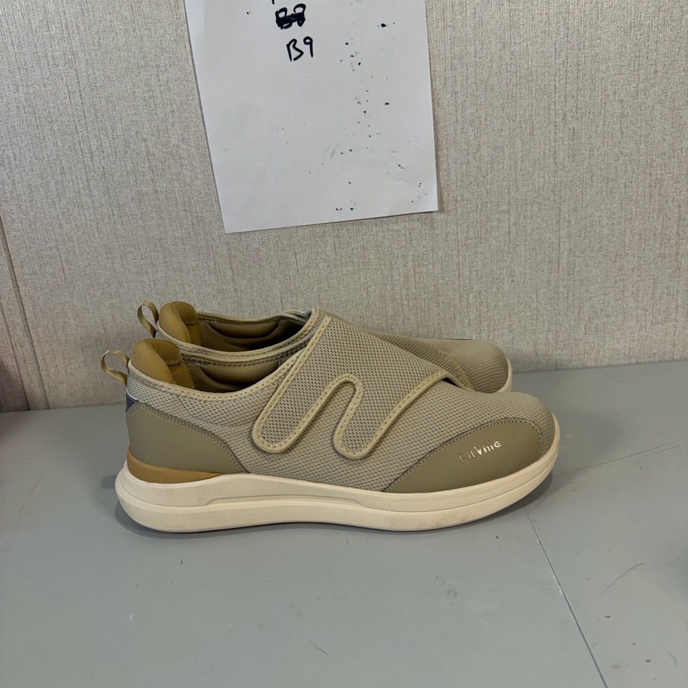 Civic Beige Slip-On‎ Sneakers